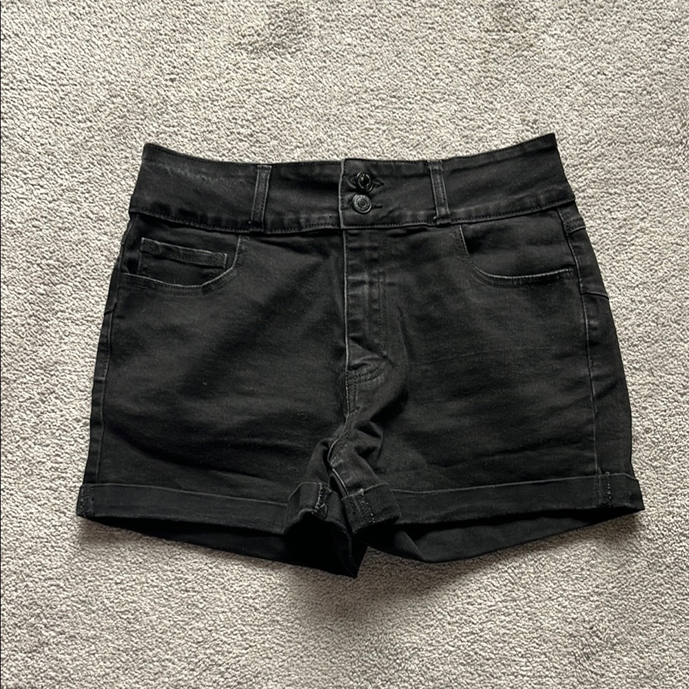 Women’s Forever 21 Black Denim Shorts | Size: 29
